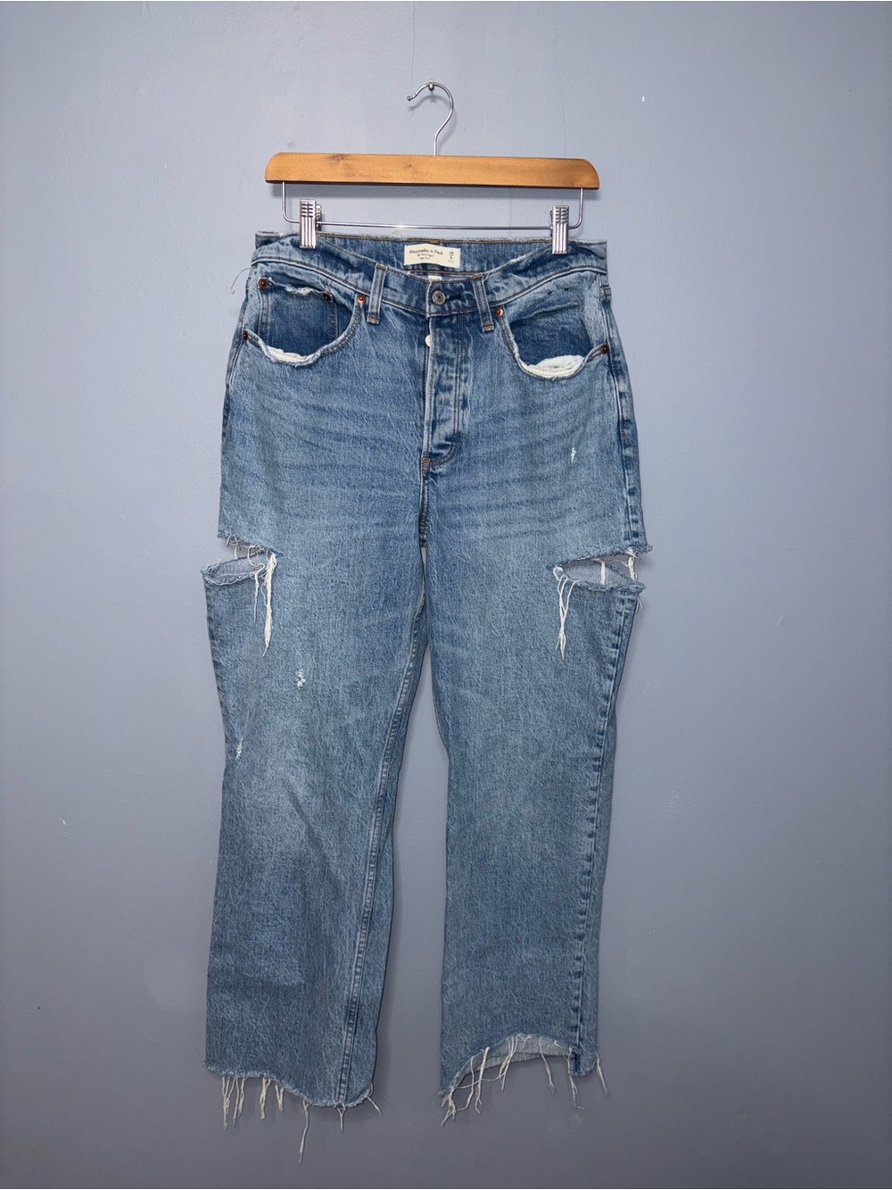 Abercrombie & Fitch | Distressed Straight Leg Jeans | Size 28